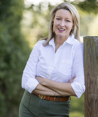 Book an Appointment with Lindsay Cirincione for Therapy