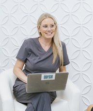 Book an Appointment with Leslie Smith for Integrative Oncology Consulting